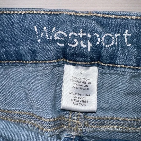 West Sport denim skirt in a size 2 
Spring Summer Office Church Dressy Casual✨ - Picture 6 of 6